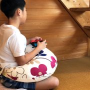 ゲームをするときに授乳クッション